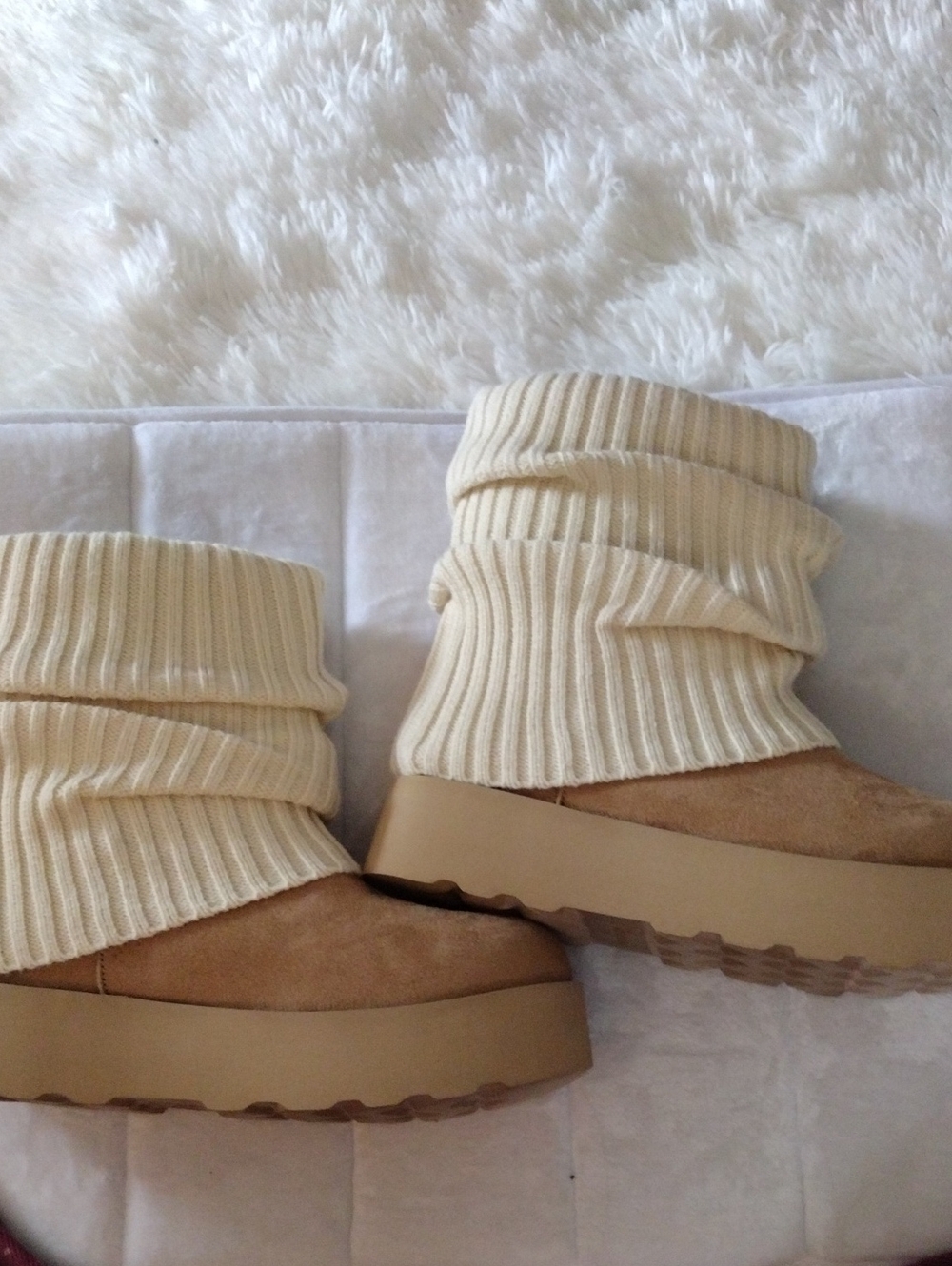 Woman's Cream Ribbed Cuff Ankle Boots